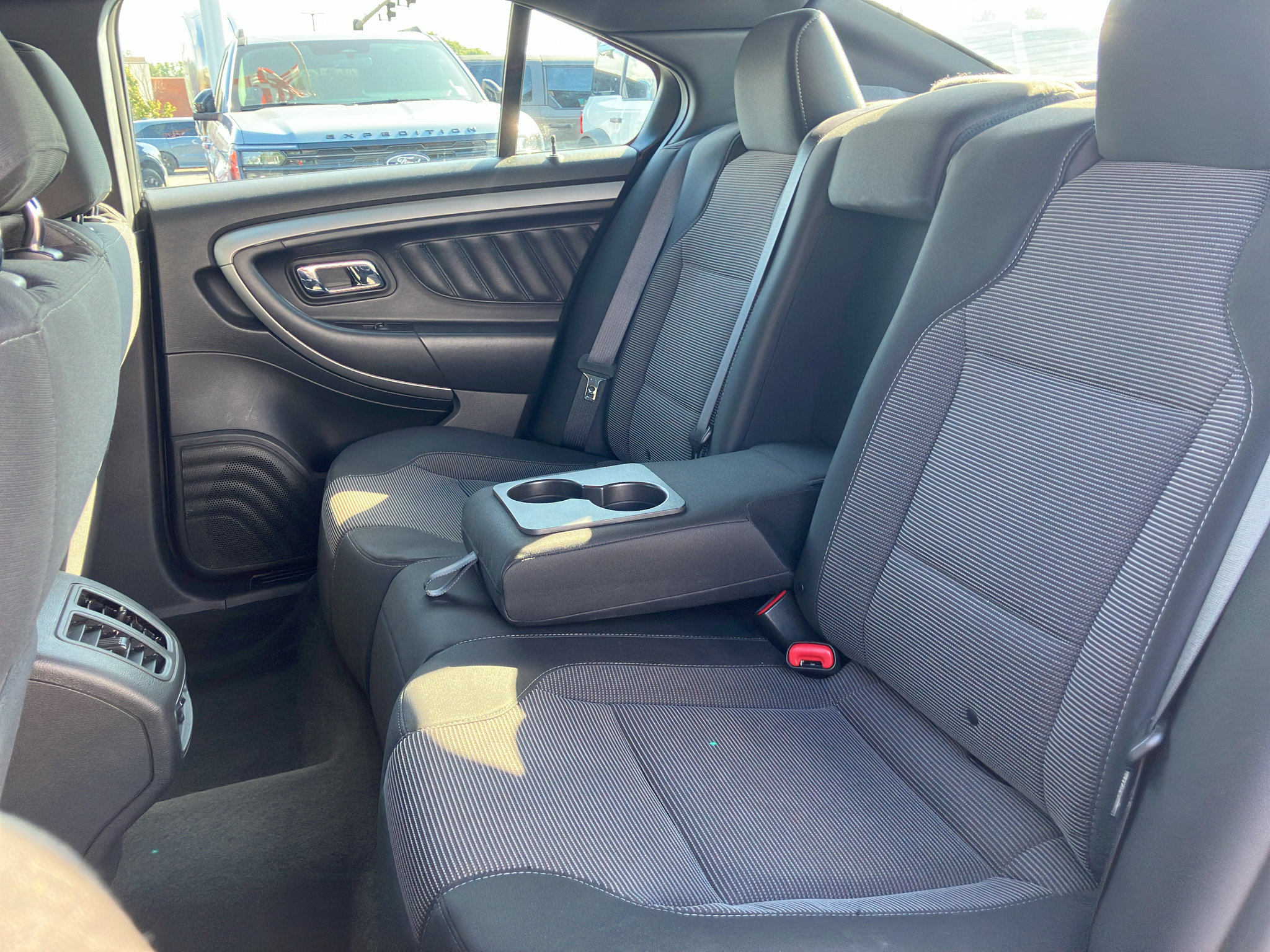 Used 2017 Ford Taurus SEL AWD/4WD image 28