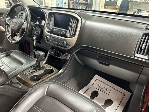 Certified 2019 GMC Canyon Denali RWD image 28