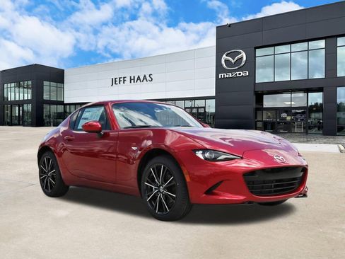 New 2026 MAZDA MX-5 Miata RF Grand Touring image 4