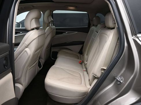 Used 2019 Lincoln Nautilus Reserve AWD/4WD image 26