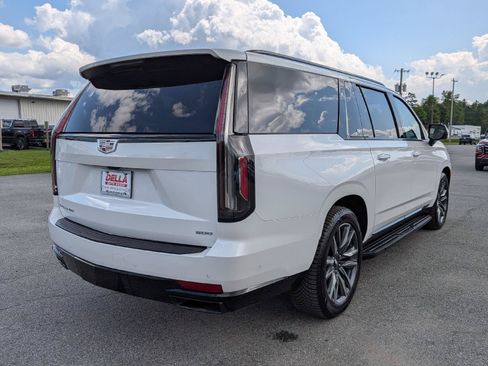 Used 2022 Cadillac Escalade ESV Sport Platinum AWD/4WD image 7