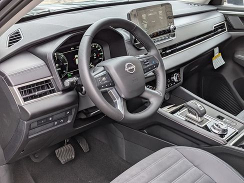 New 2026 Nissan Rogue SL AWD/4WD image 5