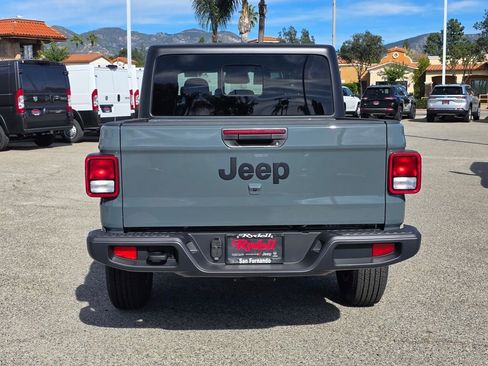 New 2026 Jeep Gladiator Sport image 5