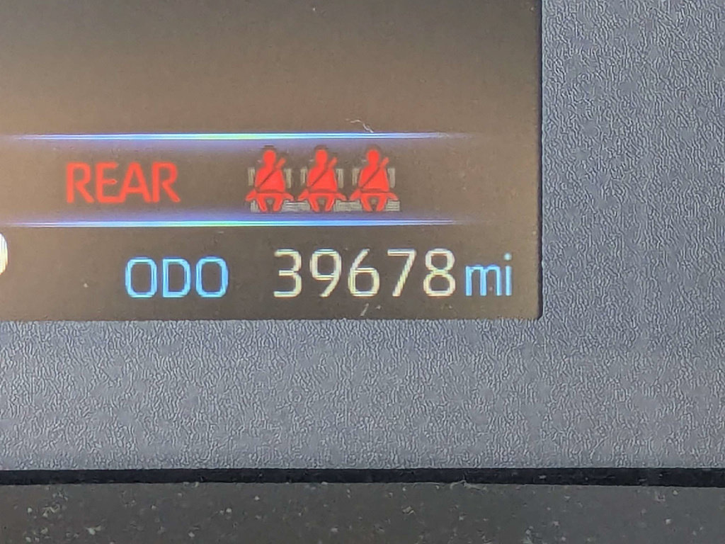 Used 2024 Toyota Corolla LE FWD image 30