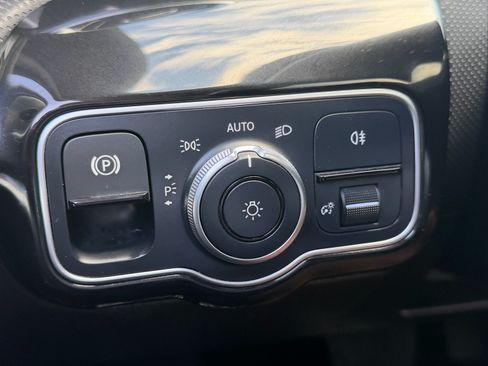Used 2019 Mercedes-Benz A 220 image 29