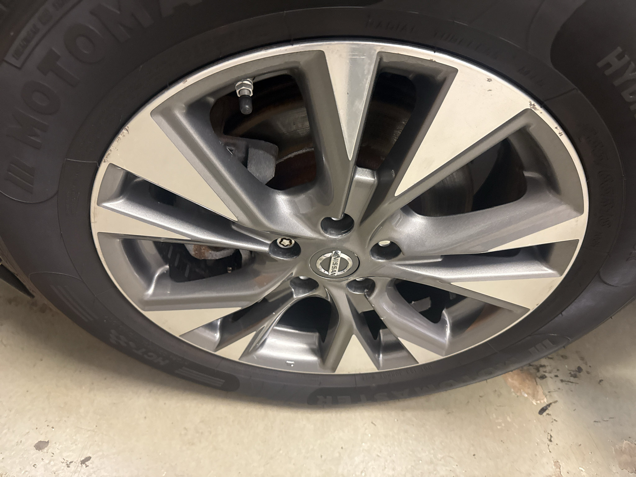 Used 2017 Nissan Murano S AWD/4WD image 27