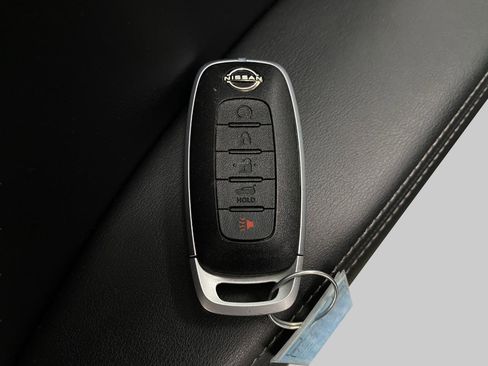 Certified 2025 Nissan Rogue SV AWD/4WD image 31