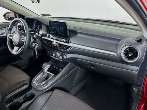 Used 2023 Kia Forte LXS w/ LXS Technology Package image 23