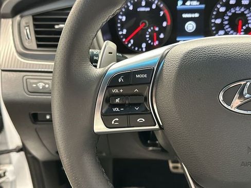 Used 2018 Hyundai Sonata Sport image 9