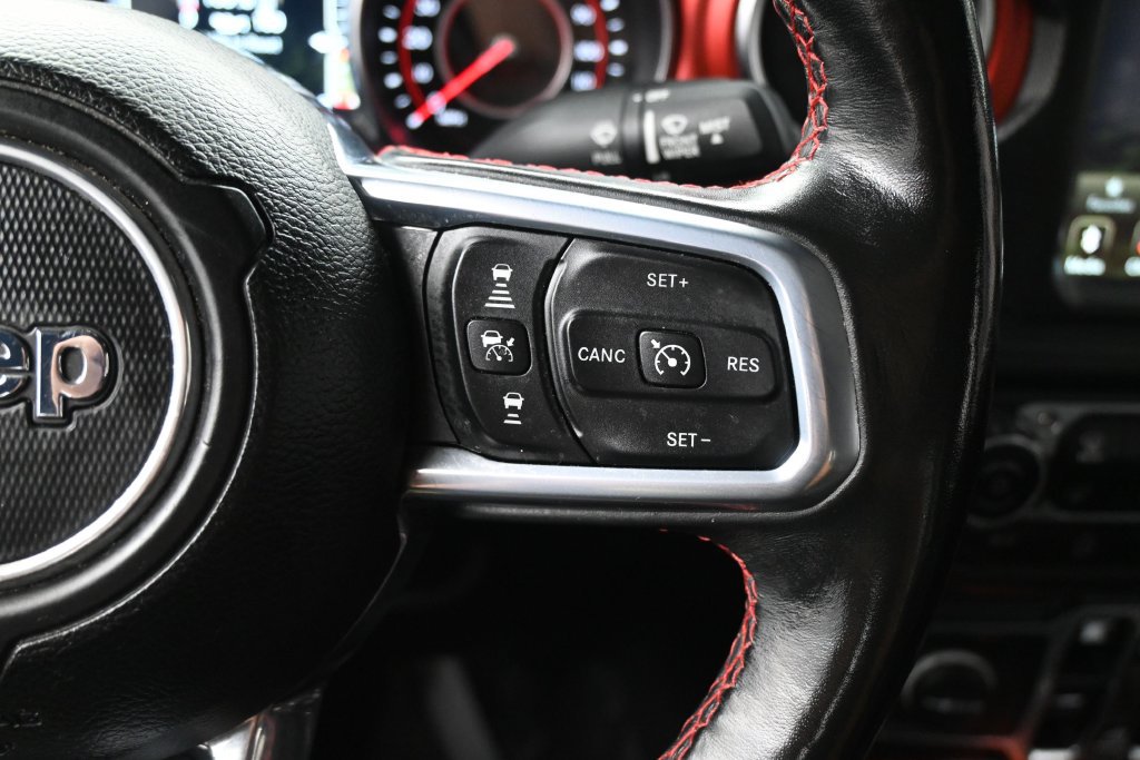 Used 2021 Jeep Gladiator Rubicon AWD/4WD image 16
