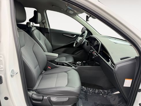 Used 2024 Kia Niro Wind FWD image 19