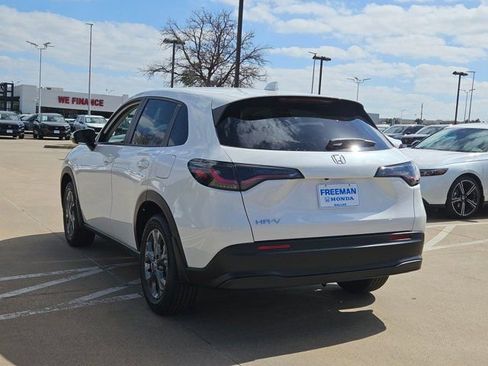 New 2026 Honda HR-V LX image 7