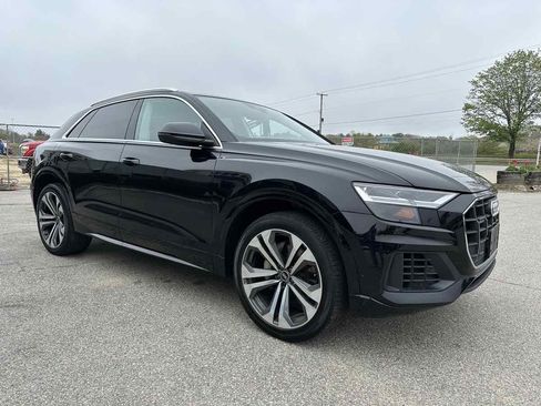 Used 2021 Audi Q8 Premium Plus w/ Premium Plus Package AWD/4WD image 3