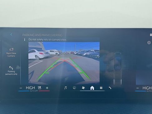 Used 2025 BMW 330i xDrive Sedan image 20