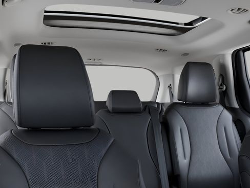 New 2026 Kia Carnival FWD image 27