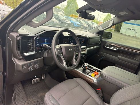Used 2024 Chevrolet Silverado 1500 RST w/ Convenience Package II image 10