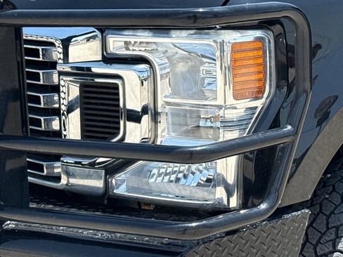 Used 2020 Ford F350 XLT w/ XLT Premium Package AWD/4WD image 4