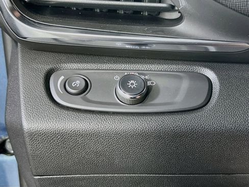 Used 2024 Buick Envista Preferred w/ Advanced Safety Package FWD image 10