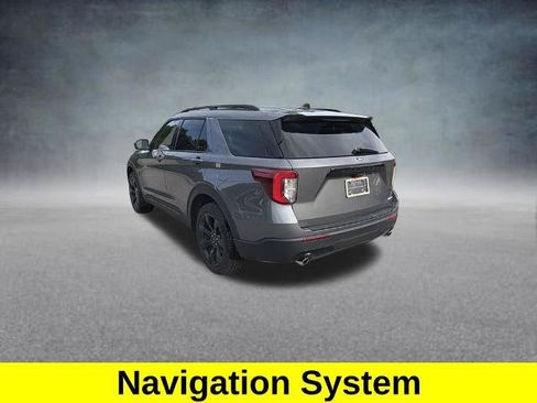 Certified 2023 Ford Explorer ST-Line AWD/4WD image 3