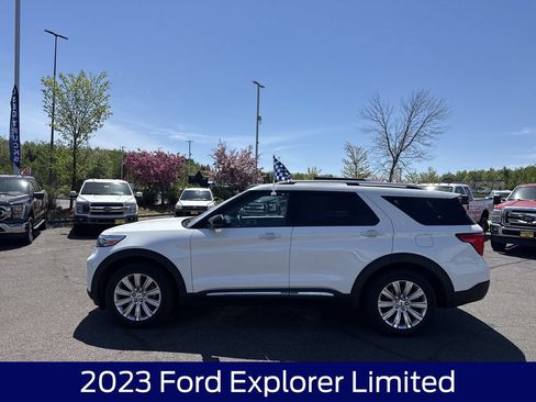 Used 2023 Ford Explorer Limited w/ Equipment Group 301A AWD/4WD image 10