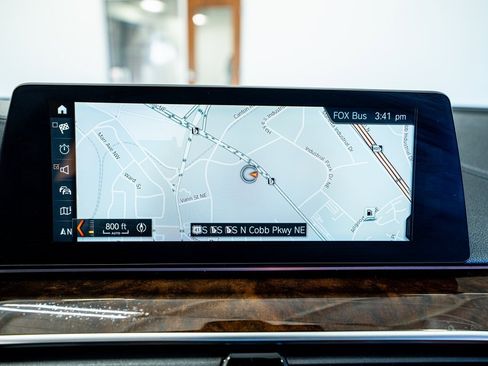 Used 2018 BMW 540i xDrive image 48