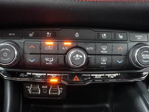 Used 2024 Dodge Durango GT AWD/4WD image 24