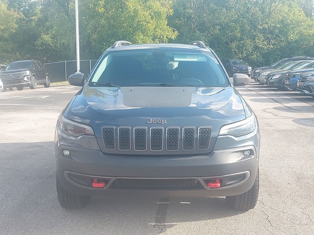 Used 2019 Jeep Cherokee Trailhawk w/ Cold Weather Group AWD/4WD image 2
