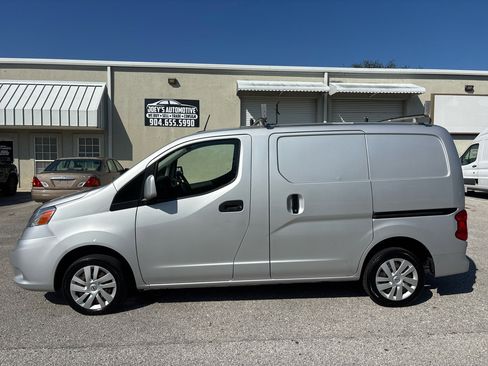 Used 2020 Nissan NV200 SV image 1