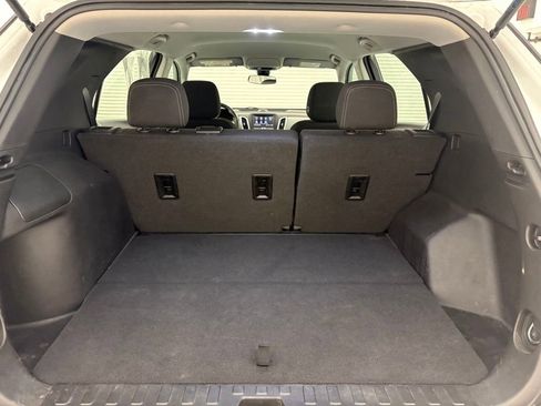 Used 2022 Chevrolet Equinox LS AWD/4WD image 36