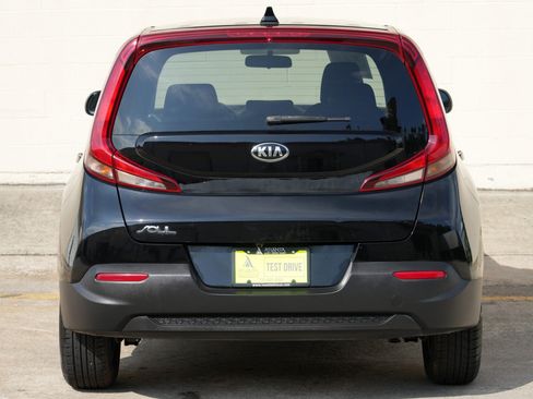 Used 2021 Kia Soul LX FWD image 41