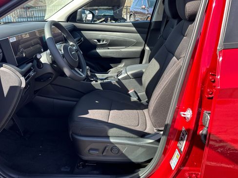 New 2025 Hyundai Tucson SEL image 9