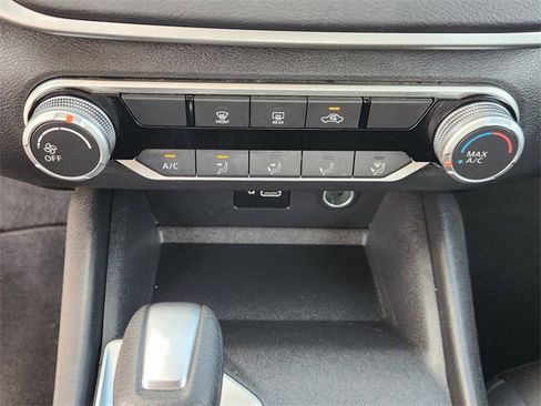 Used 2024 Nissan Altima 2.5 S image 18