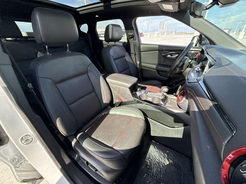 Used 2021 Chevrolet Blazer RS w/ Enhanced Convenience Package FWD image 26