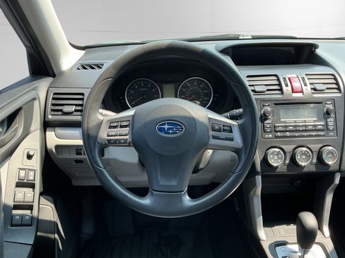Used 2014 Subaru Forester 2.5i AWD/4WD image 12