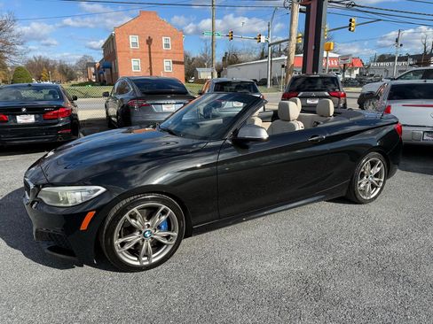 Used 2015 BMW M235i Convertible RWD image 9