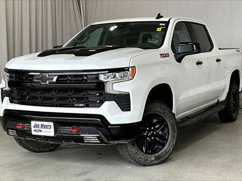 Used 2024 Chevrolet Silverado 1500 LT Trail Boss w/ Protection Package image 2