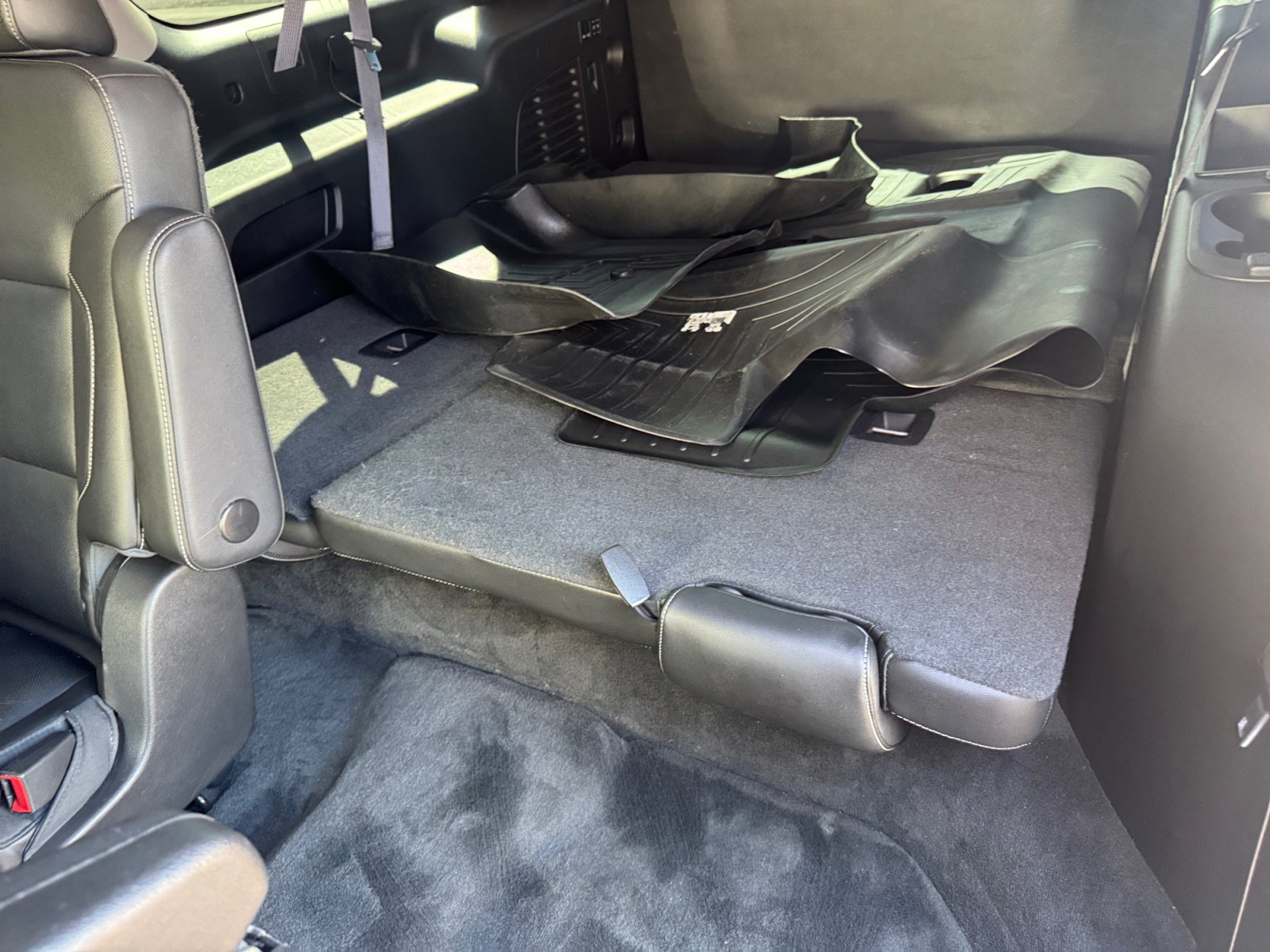 Used 2015 Chevrolet Suburban LTZ AWD/4WD image 28