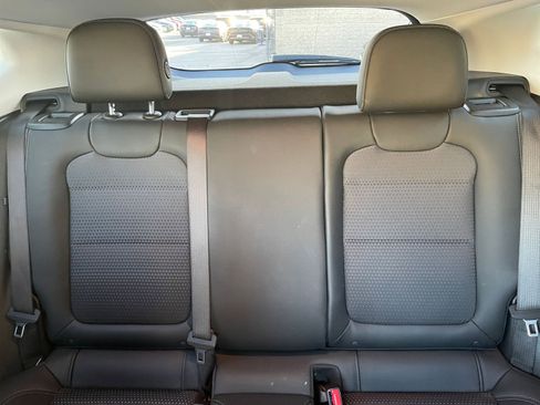 Used 2025 Chevrolet Trax LT w/ LT Convenience Package image 37