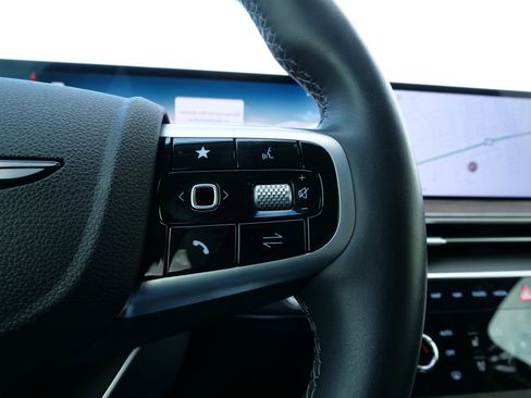 Used 2025 Genesis GV80 3.5T Advanced image 23