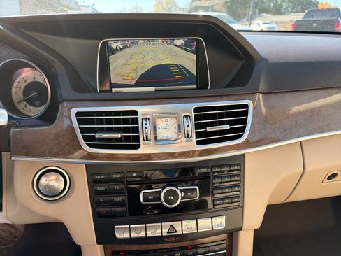 Used 2014 Mercedes-Benz E 350 4MATIC Sedan image 20