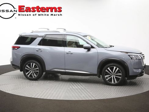Used 2023 Nissan Pathfinder Platinum w/ Cargo Package AWD/4WD image 45