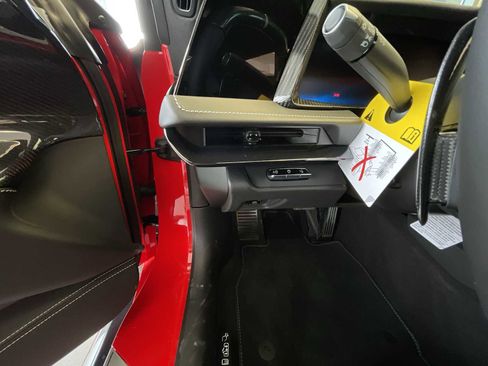 New 2026 Chevrolet Corvette Z06 w/ Z07 Performance Package image 17