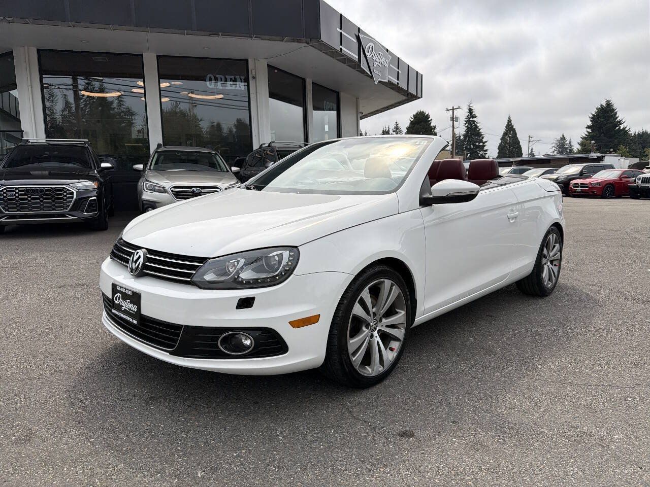 Used 2013 Volkswagen Eos Lux FWD image 31