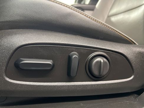 Used 2019 GMC Terrain SLT w/ Preferred Package image 27