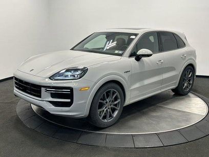 New 2025 Porsche Cayenne Turbo