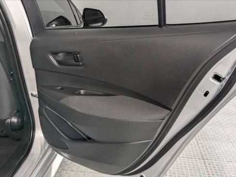 Used 2022 Toyota Corolla LE w/ LE Convenience Package FWD image 18