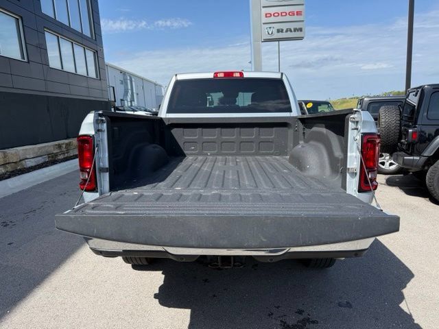 Used 2026 RAM 2500 Big Horn AWD/4WD image 5