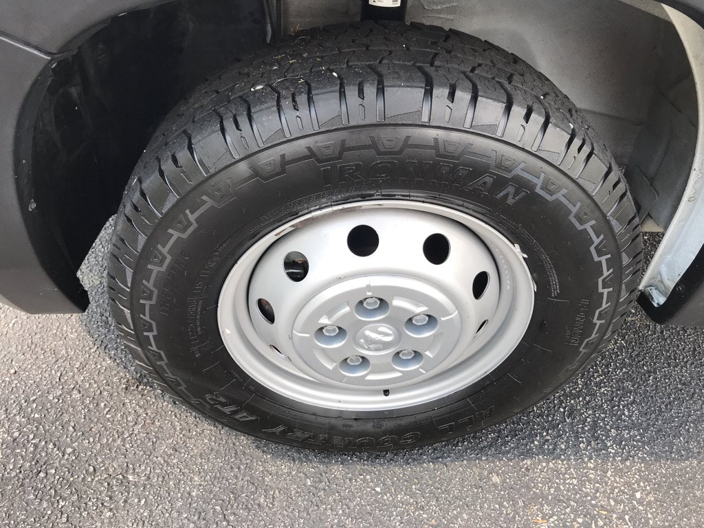 Used 2023 RAM ProMaster 2500 FWD image 9