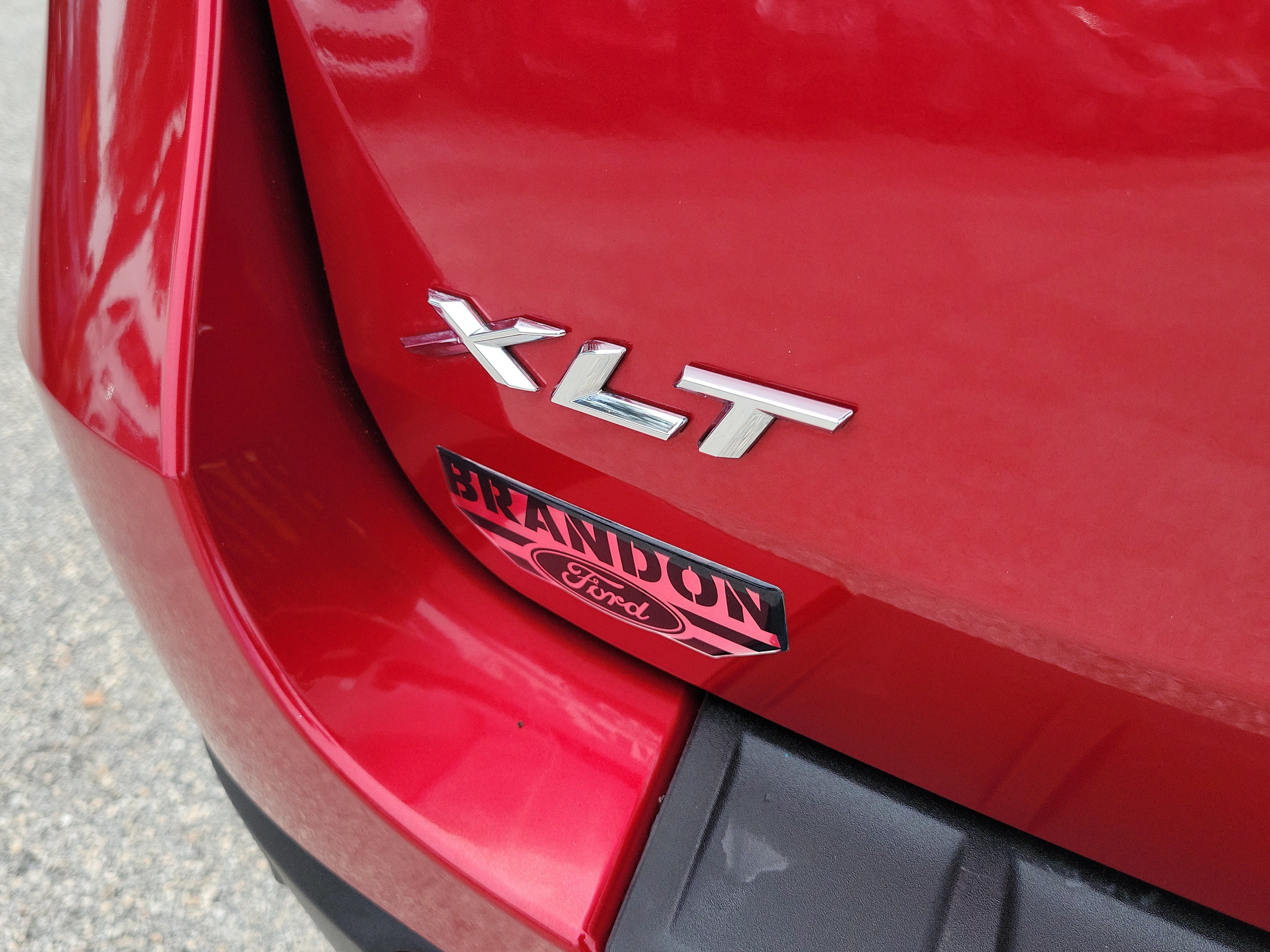 Used 2020 Ford Explorer XLT RWD image 9