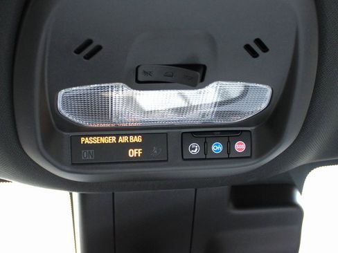 Used 2024 Chevrolet Trax RS w/ Driver Confidence Package image 39